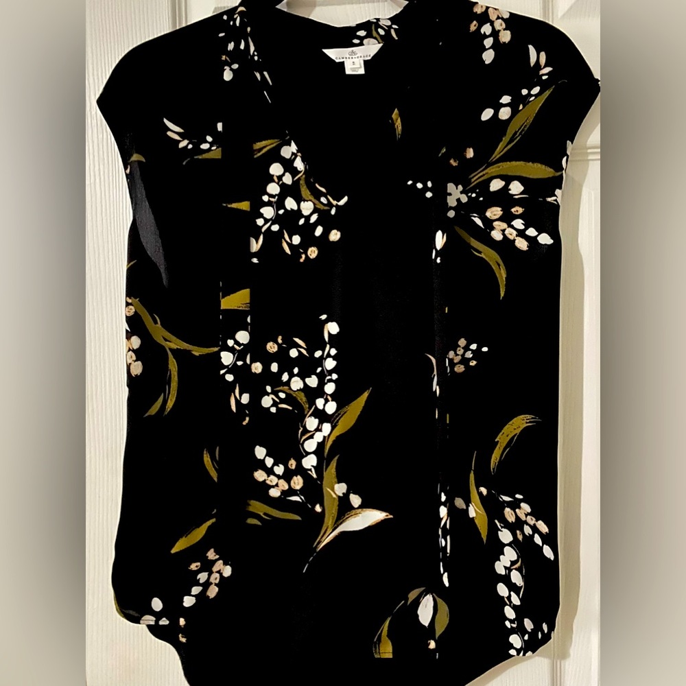 Blouse. Like new.